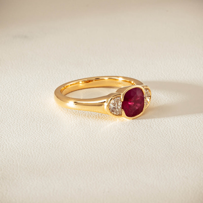 18ct Yellow Gold 1.46ct Ruby & Diamond Rubover-Set Ring