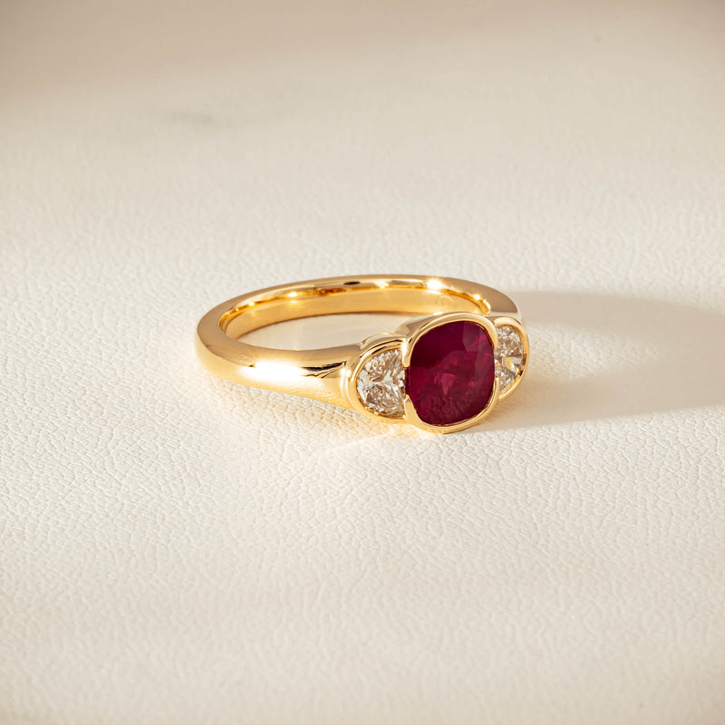 18ct Yellow Gold 1.46ct Ruby & Diamond Rubover-Set Ring