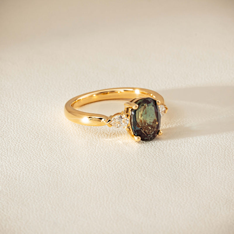 18ct Yellow Gold 3.01ct Green Sapphire & Diamond Ayla Ring
