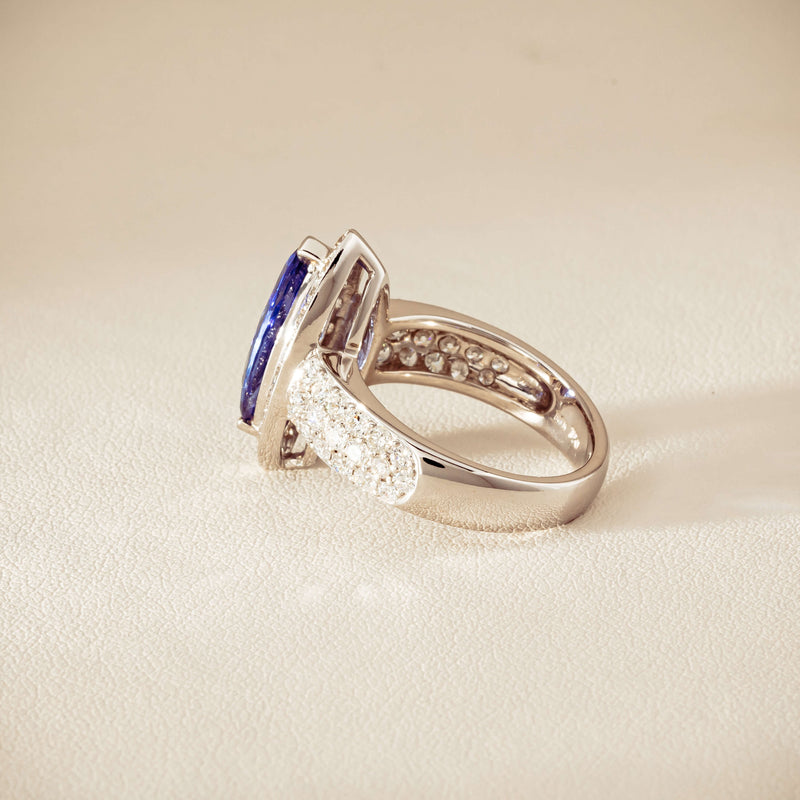 Deja Vu 18ct White Gold 2.20ct Tanzanite & Diamond Ring