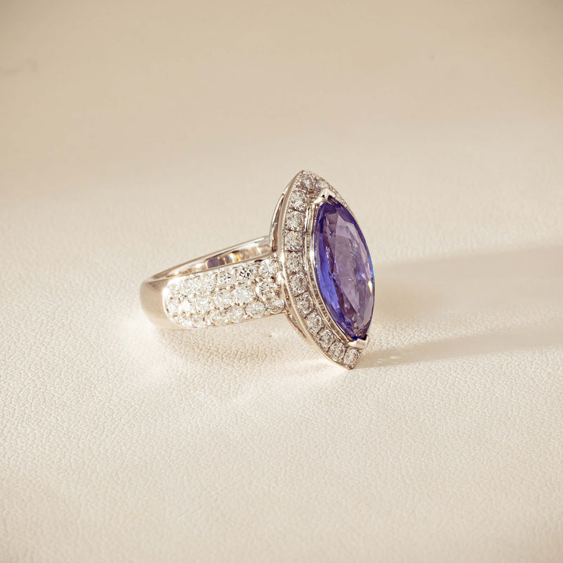 Deja Vu 18ct White Gold 2.20ct Tanzanite & Diamond Ring