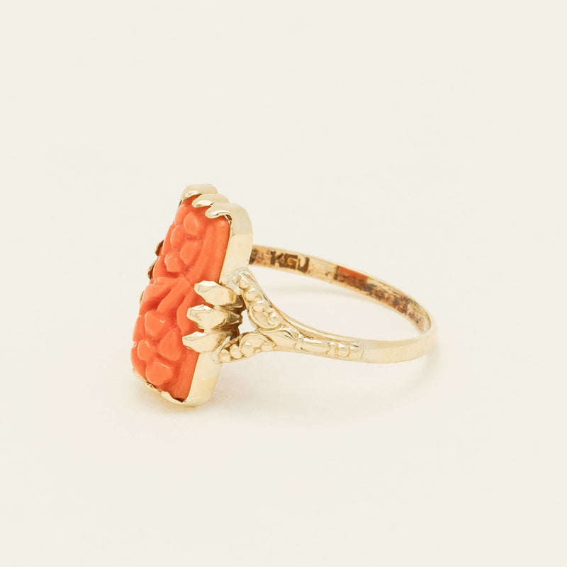 Deja Vu 14ct Yellow Gold Carved Coral Ring