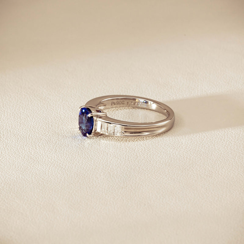 Deja Vu Platinum 1.19ct Oval Sapphire & Diamond Ring - Ring - Walker & Hall