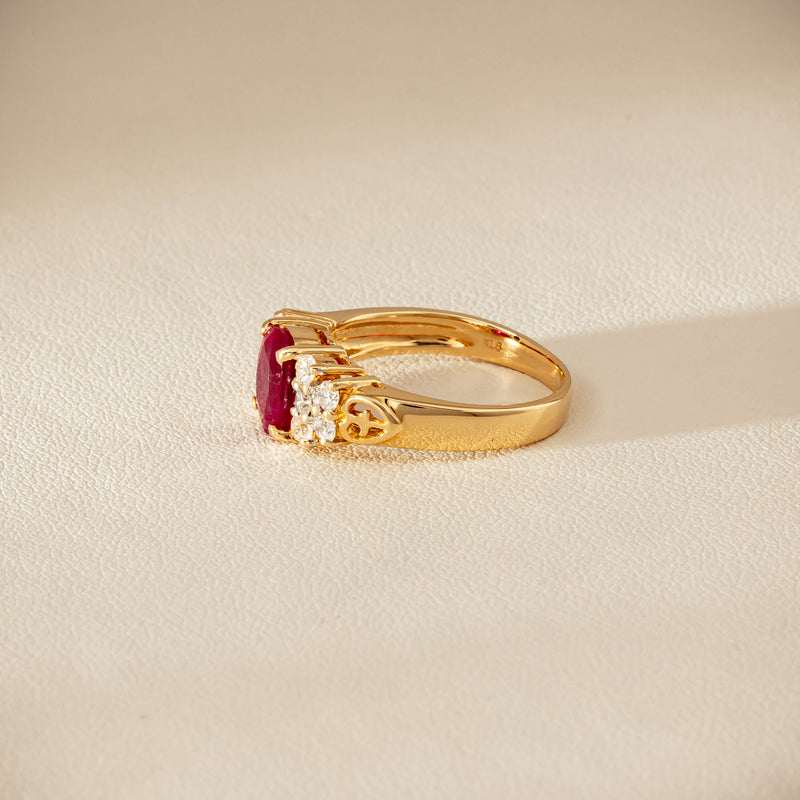 Deja Vu 18ct Yellow Gold 1.36ct Ruby & Diamond Ring