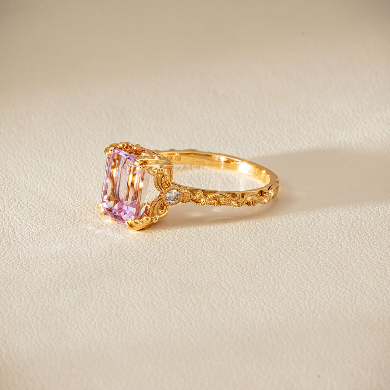 18ct Yellow Gold Kunzite & Diamond Romanov Ring