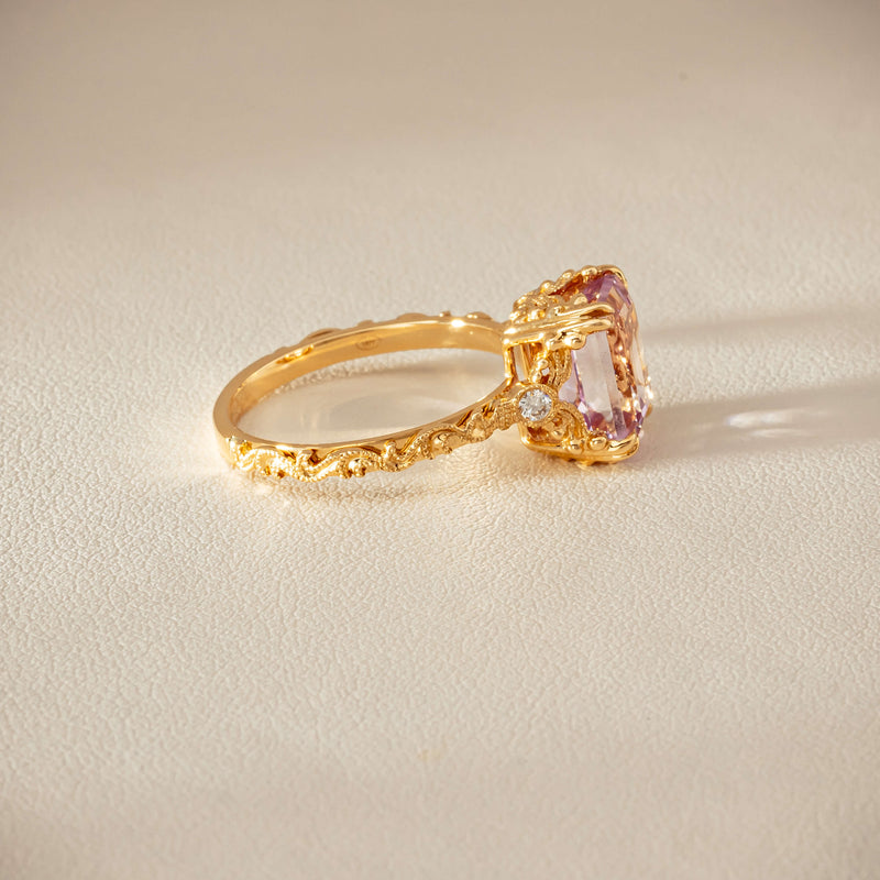 18ct Yellow Gold Kunzite & Diamond Romanov Ring