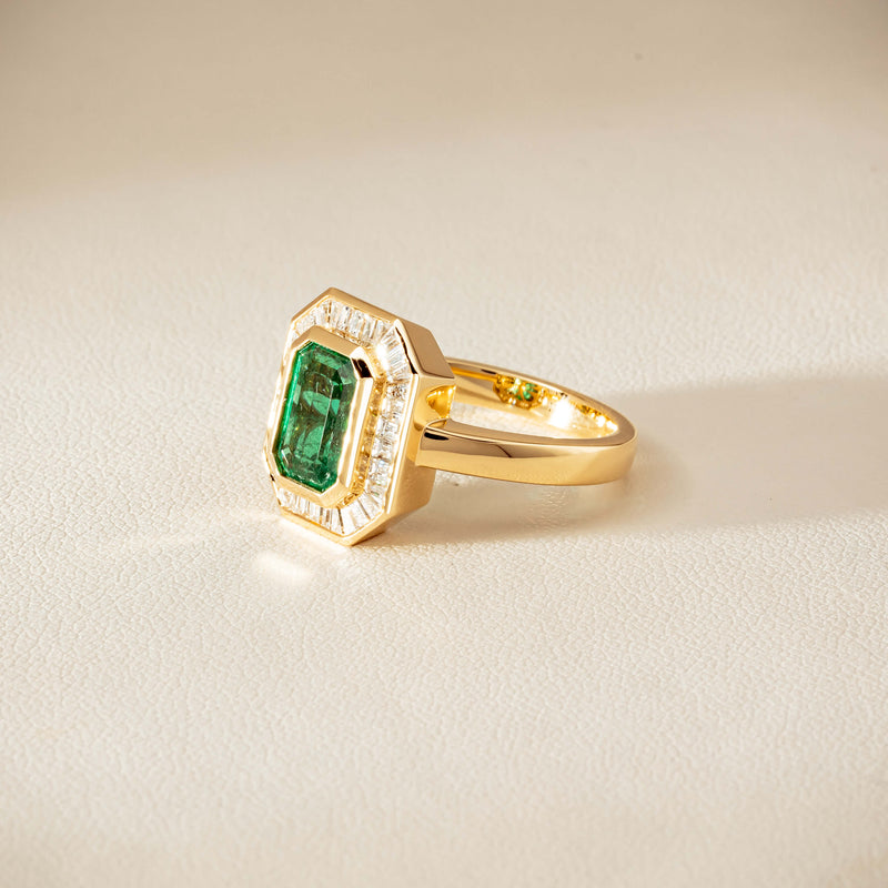 18ct Yellow Gold 2.26ct Emerald & Diamond Halo Ring