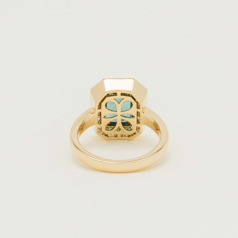 18ct Yellow Gold 2.26ct Emerald & Diamond Halo Ring