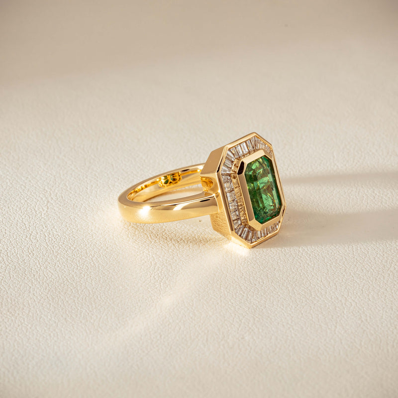 18ct Yellow Gold 2.26ct Emerald & Diamond Halo Ring