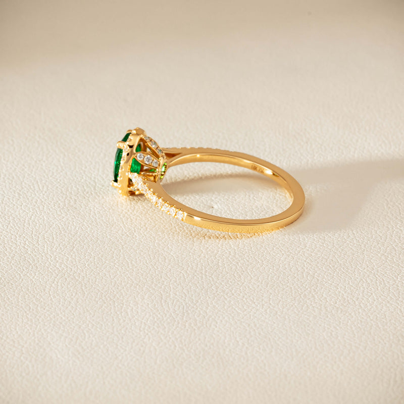 18ct Yellow Gold .72ct Emerald Diamond Mini Sierra Ring