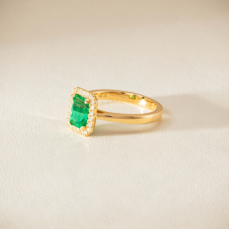 18ct Yellow Gold 1.38ct Emerald & Diamond Nina Ring