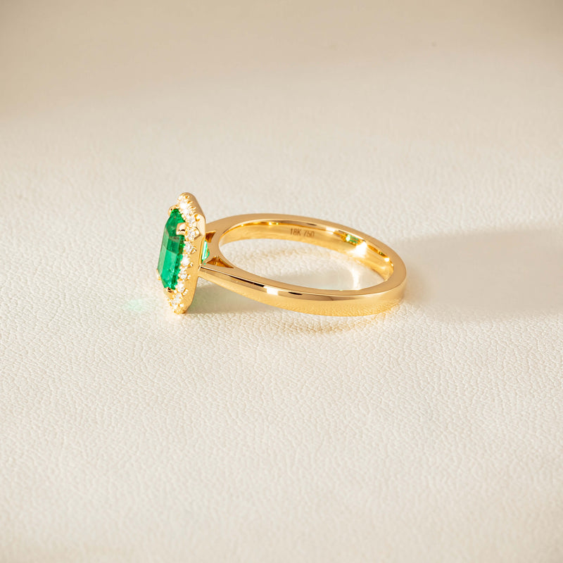 18ct Yellow Gold 1.38ct Emerald & Diamond Nina Ring