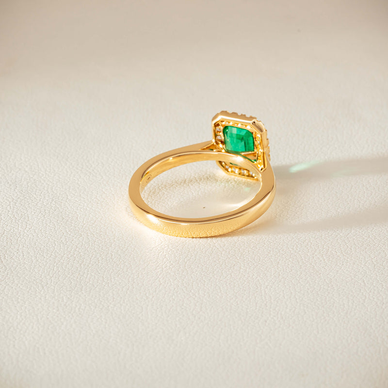 18ct Yellow Gold 1.38ct Emerald & Diamond Nina Ring