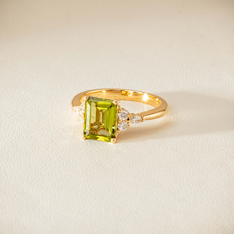 18ct Yellow Gold 2.20ct Peridot & Diamond Oriana Ring