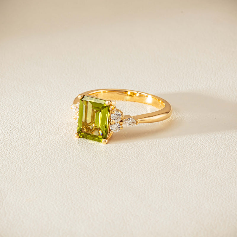 18ct Yellow Gold 2.20ct Peridot & Diamond Oriana Ring