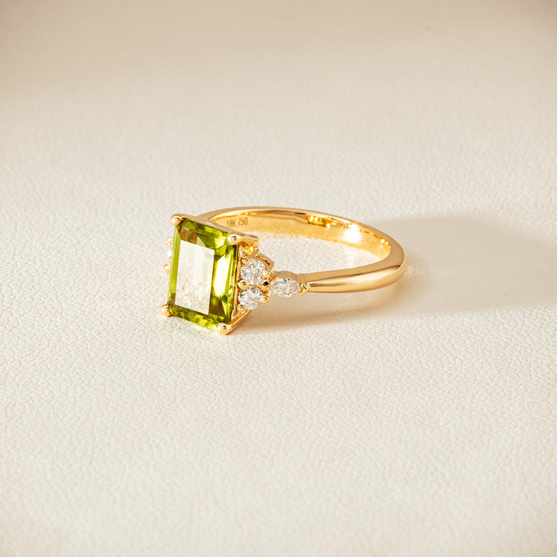 18ct Yellow Gold 2.20ct Peridot & Diamond Oriana Ring