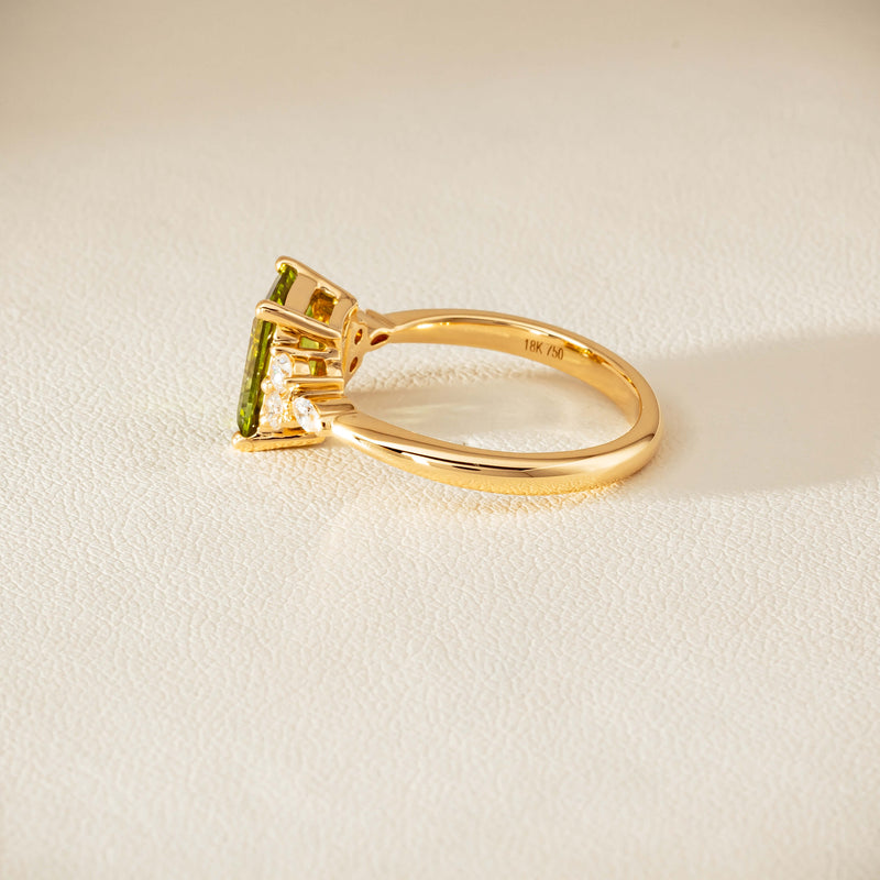 18ct Yellow Gold 2.20ct Peridot & Diamond Oriana Ring