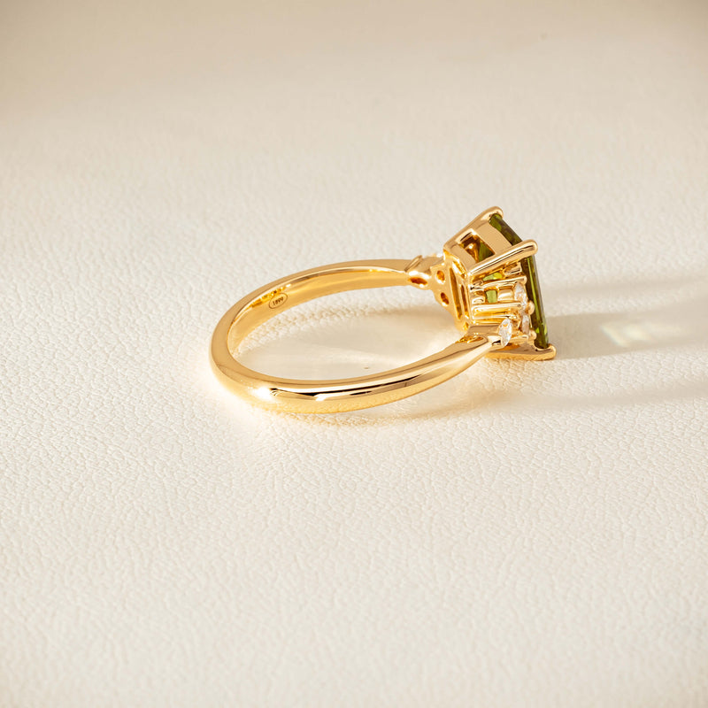 18ct Yellow Gold 2.20ct Peridot & Diamond Oriana Ring