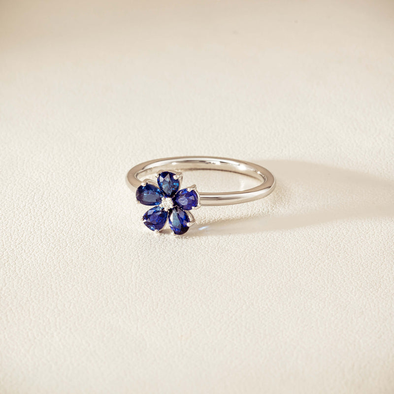 18ct White Gold Sapphire & Diamond Forget-Me-Not Ring