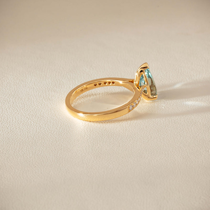 18ct Yellow Gold 1.78ct Aquamarine & Diamond Zenith Ring - Ring - Walker & Hall