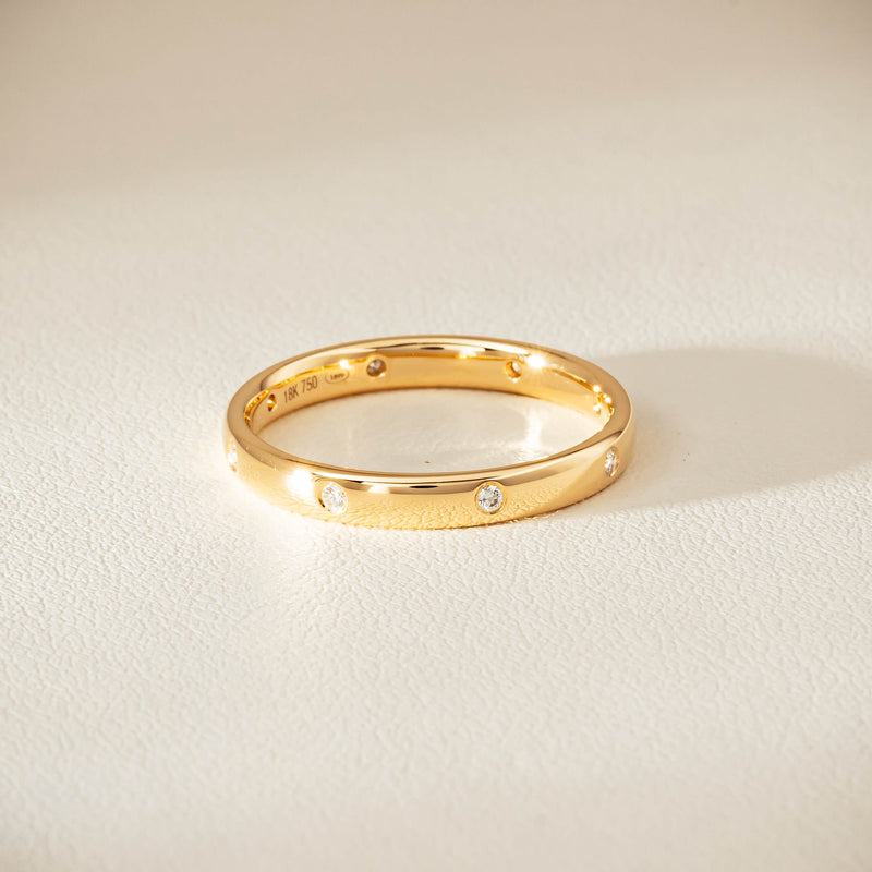 18ct Yellow Gold Diamond Lucky Band - Ring - Walker & Hall