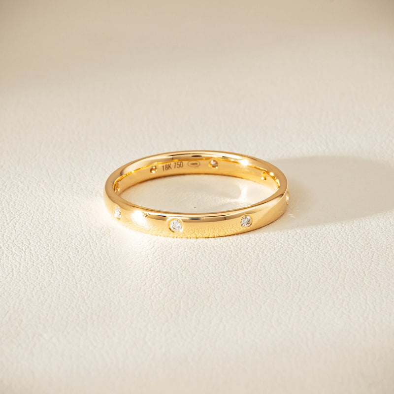 18ct Yellow Gold Diamond Lucky Band - Ring - Walker & Hall