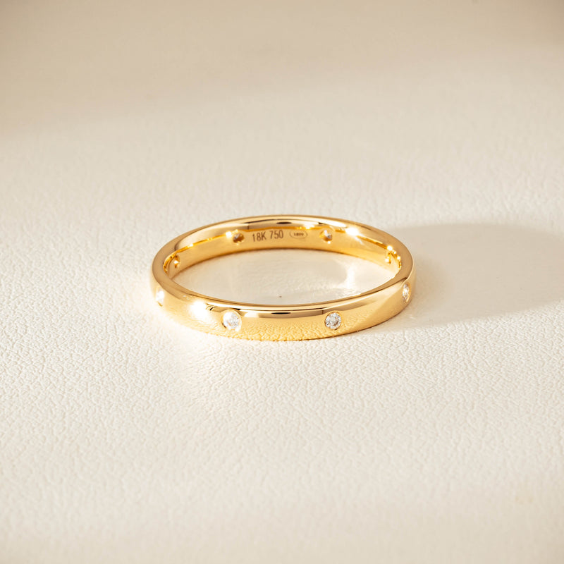 18ct Yellow Gold Diamond Lucky Band - Ring - Walker & Hall