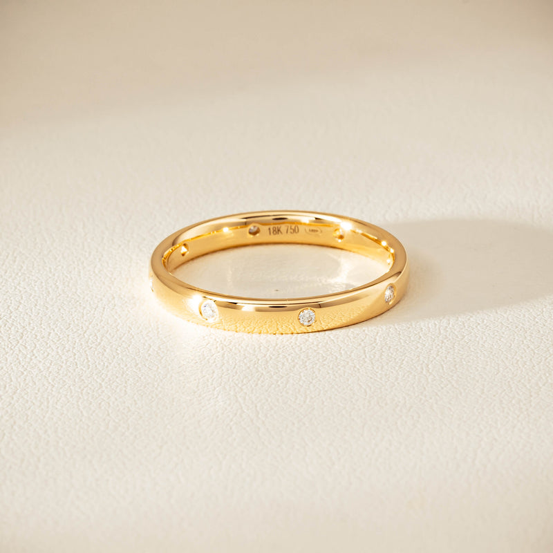 18ct Yellow Gold Diamond Lucky Band - Ring - Walker & Hall