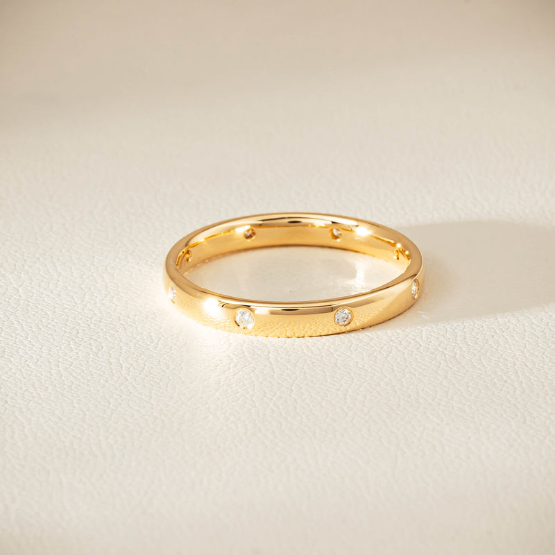 18ct Yellow Gold Diamond Lucky Band - Ring - Walker & Hall