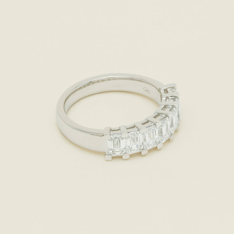 18ct White Gold 2.00ct Emerald Cut Diamond Asra Ring
