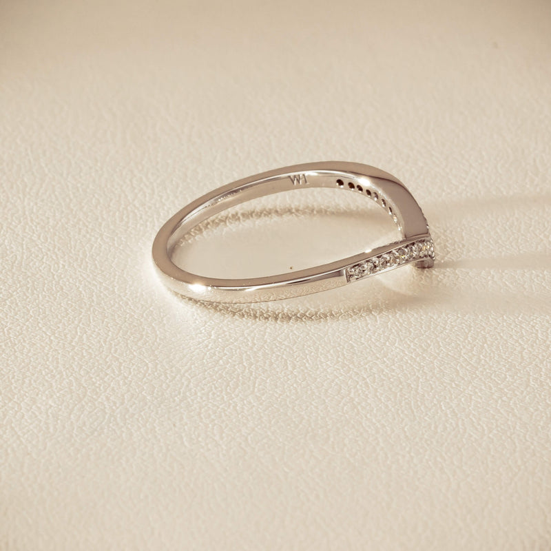 14ct White Gold Diamond Chevron Band