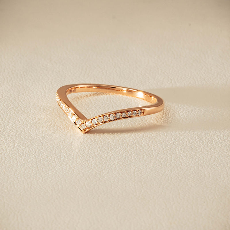 14ct Rose Gold Diamond Chevron Band