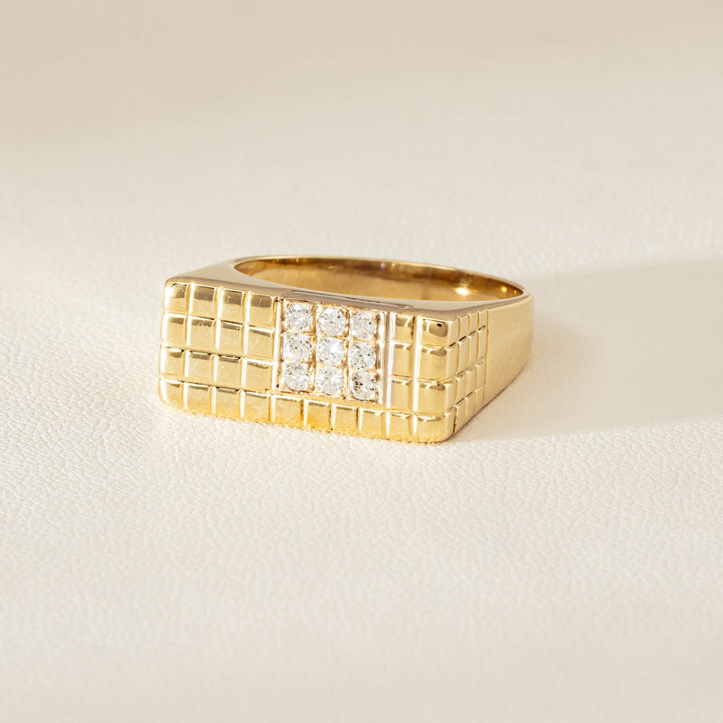 Deja Vu 14ct Yellow Gold .22ct Diamond Signet Ring