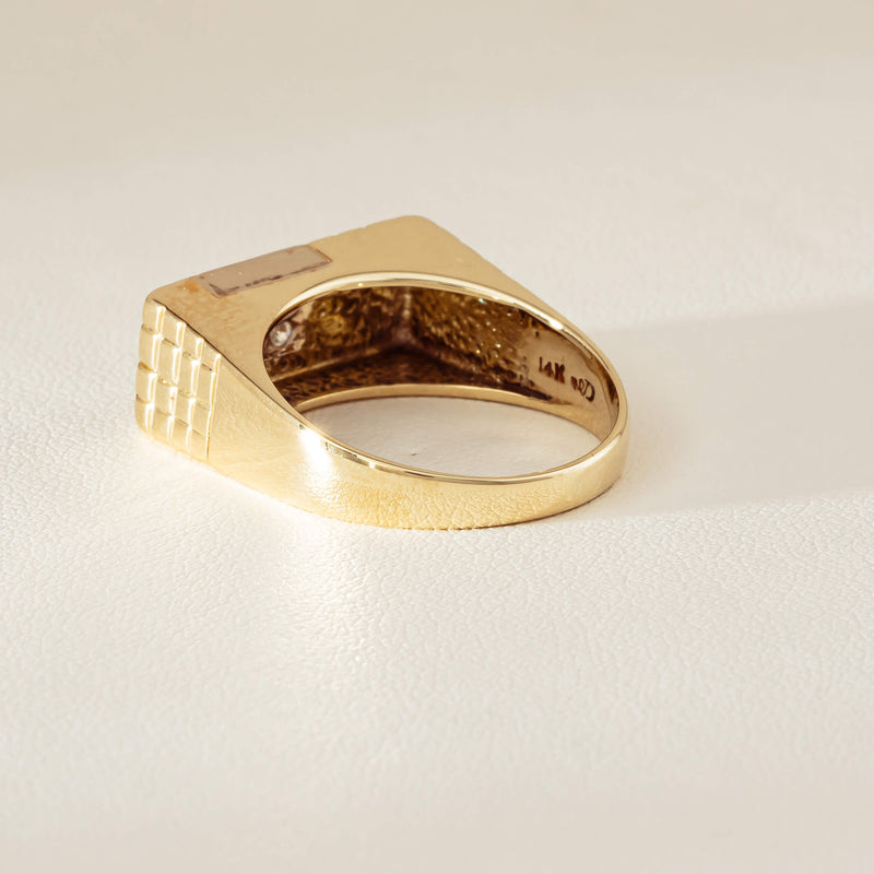 Deja Vu 14ct Yellow Gold .22ct Diamond Signet Ring