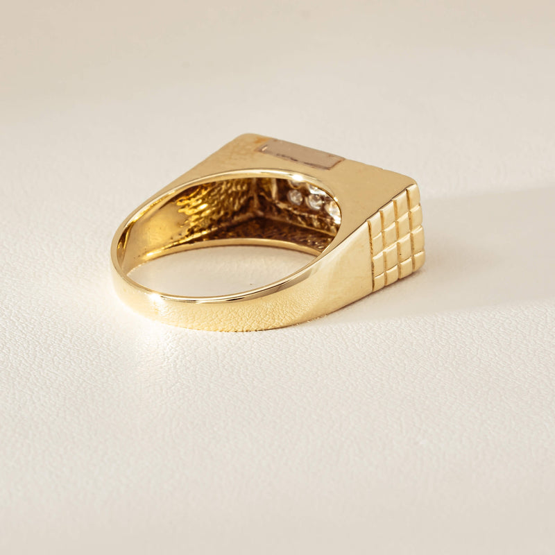 Deja Vu 14ct Yellow Gold .22ct Diamond Signet Ring