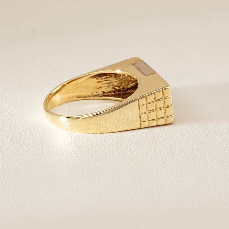 Deja Vu 14ct Yellow Gold .22ct Diamond Signet Ring