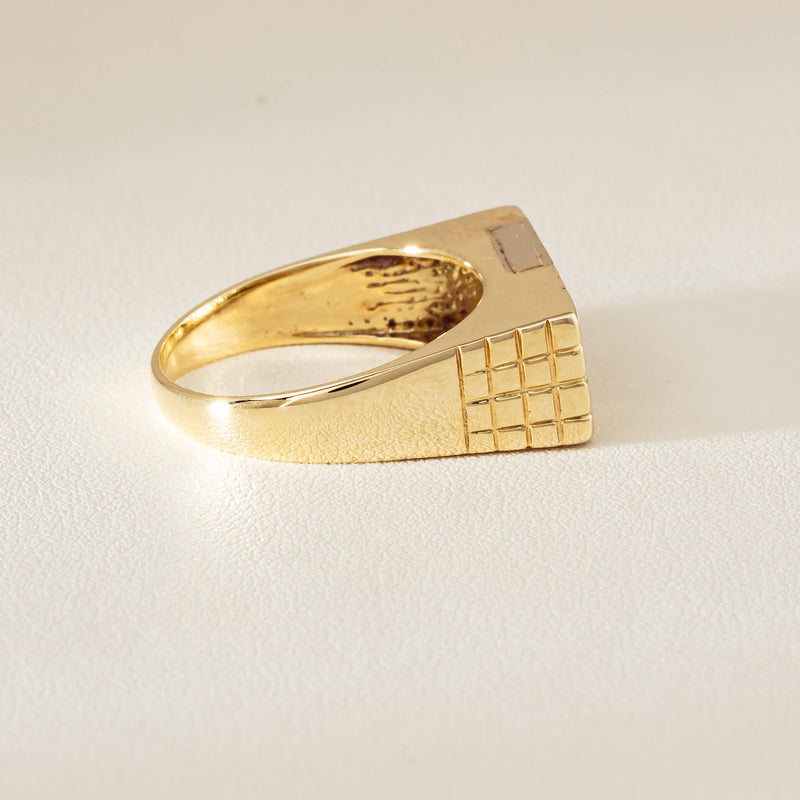 Deja Vu 14ct Yellow Gold .22ct Diamond Signet Ring
