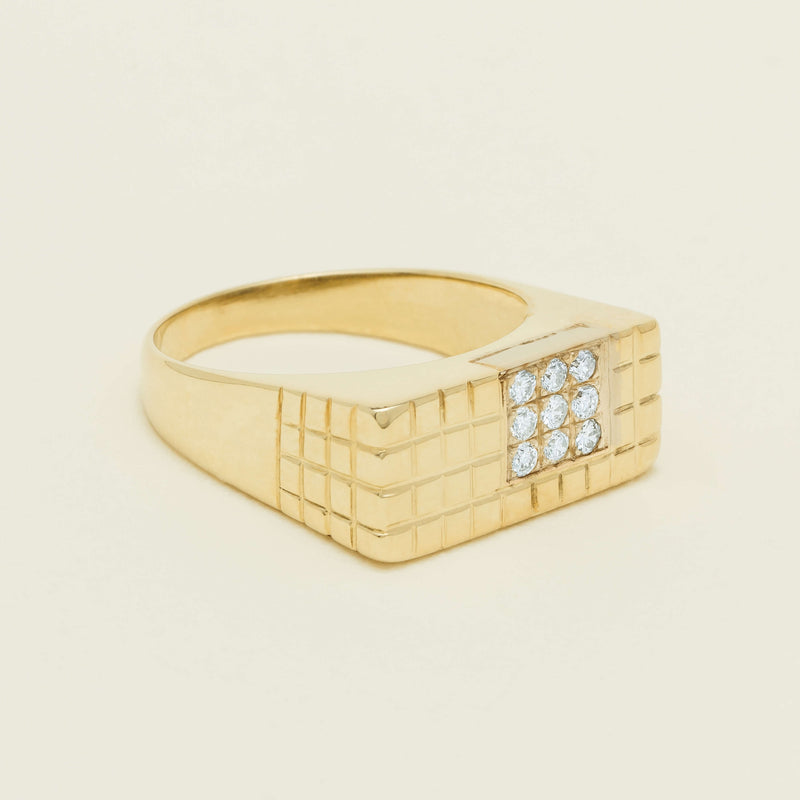 Deja Vu 14ct Yellow Gold .22ct Diamond Signet Ring