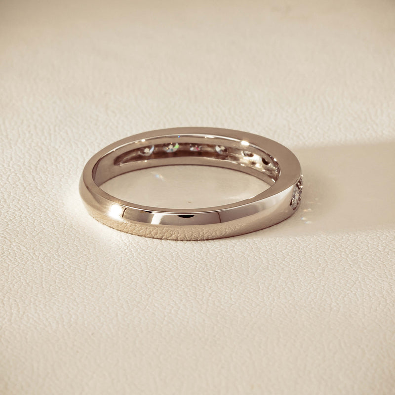 Deja Vu Platinum .80ct Diamond-Set Band - U 1/2