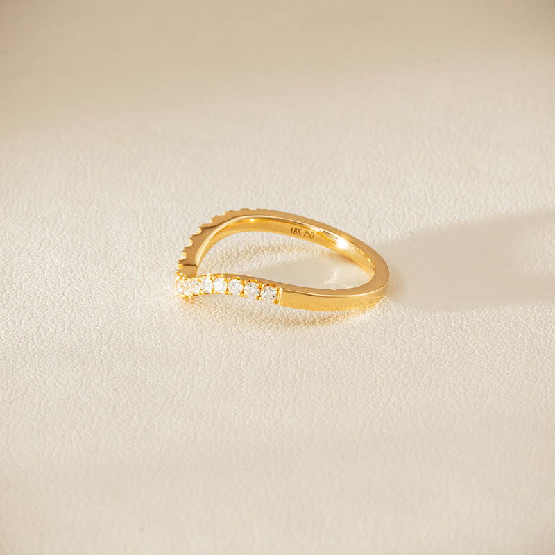 18ct Yellow Gold .30ct Diamond Curved Bella Band