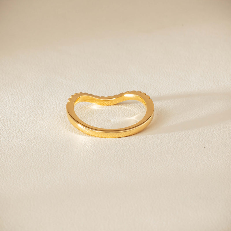 18ct Yellow Gold .30ct Diamond Curved Bella Band