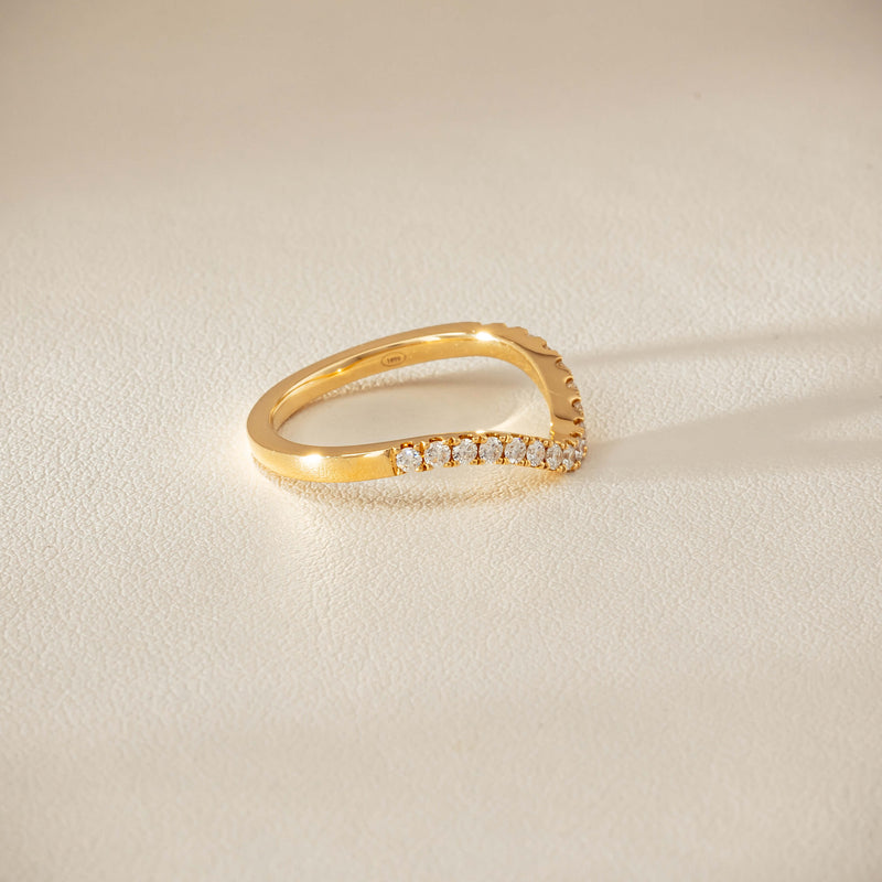18ct Yellow Gold .30ct Diamond Curved Bella Band