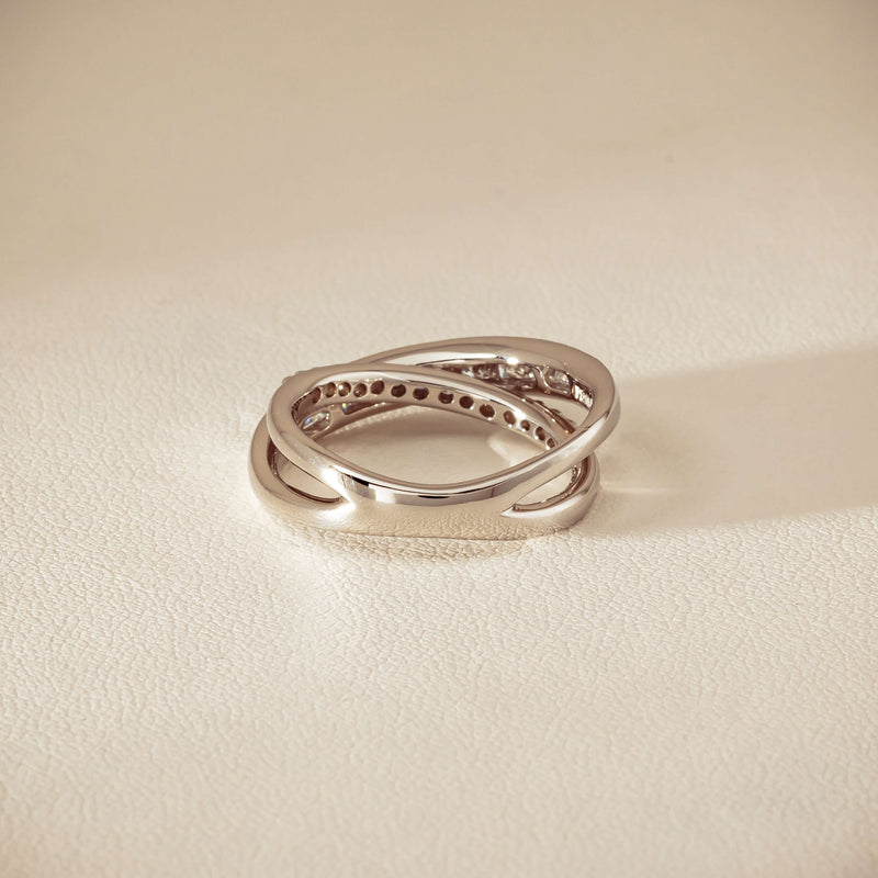 Deja Vu Platinum 1.00ct Diamond Crossover Ring