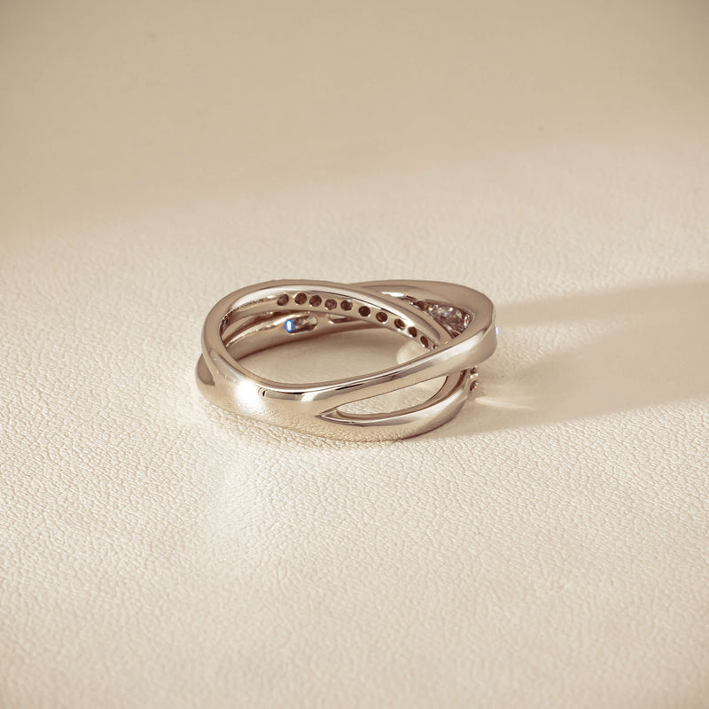 Deja Vu Platinum 1.00ct Diamond Crossover Ring