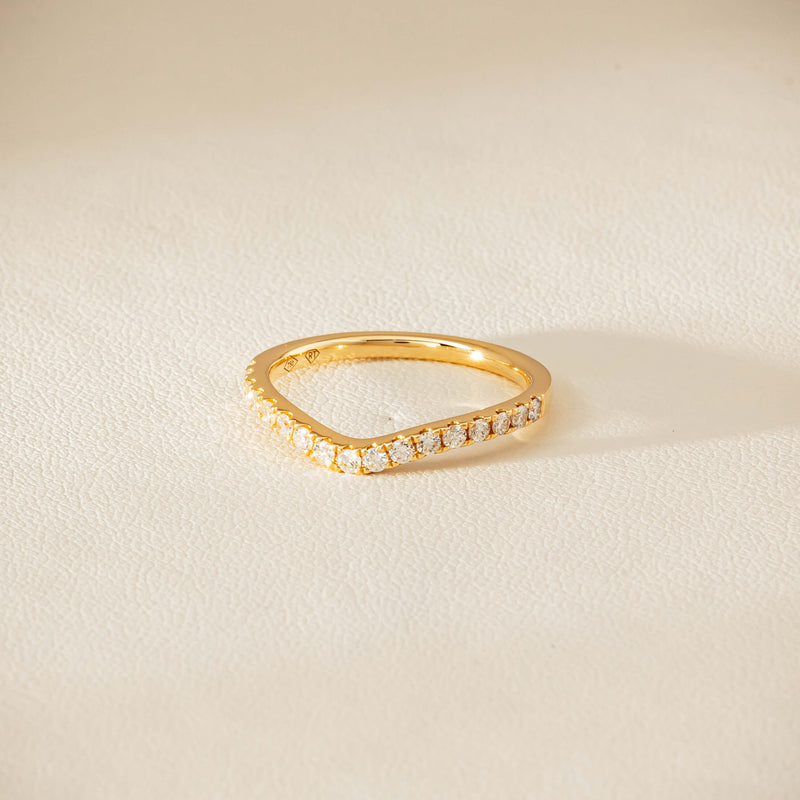 18ct Yellow Gold .30ct Diamond-Set Curved Band