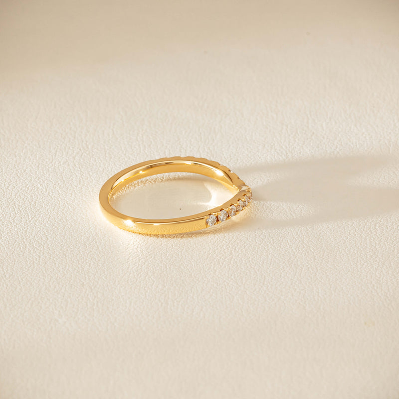 18ct Yellow Gold .30ct Diamond-Set Curved Band
