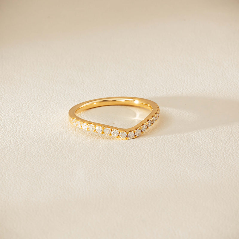 18ct Yellow Gold .30ct Diamond-Set Curved Band