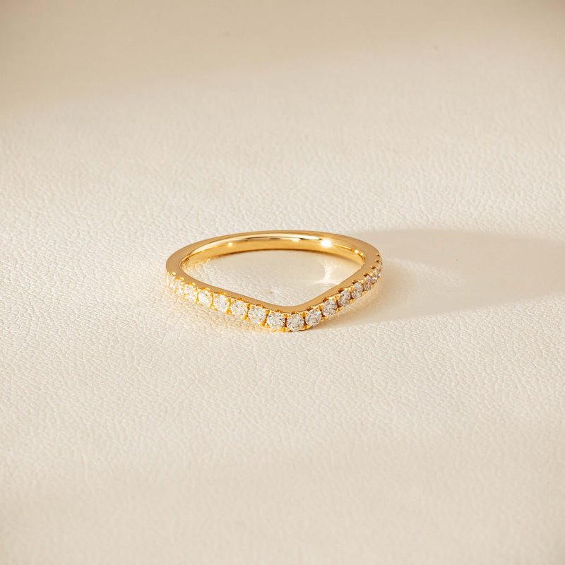 18ct Yellow Gold .30ct Diamond-Set Curved Band
