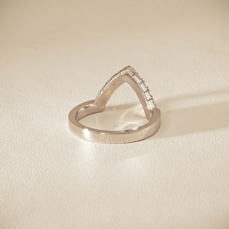 Deja Vu 18ct White Gold .27ct Diamond V-Shaped Band - Ring - Walker & Hall