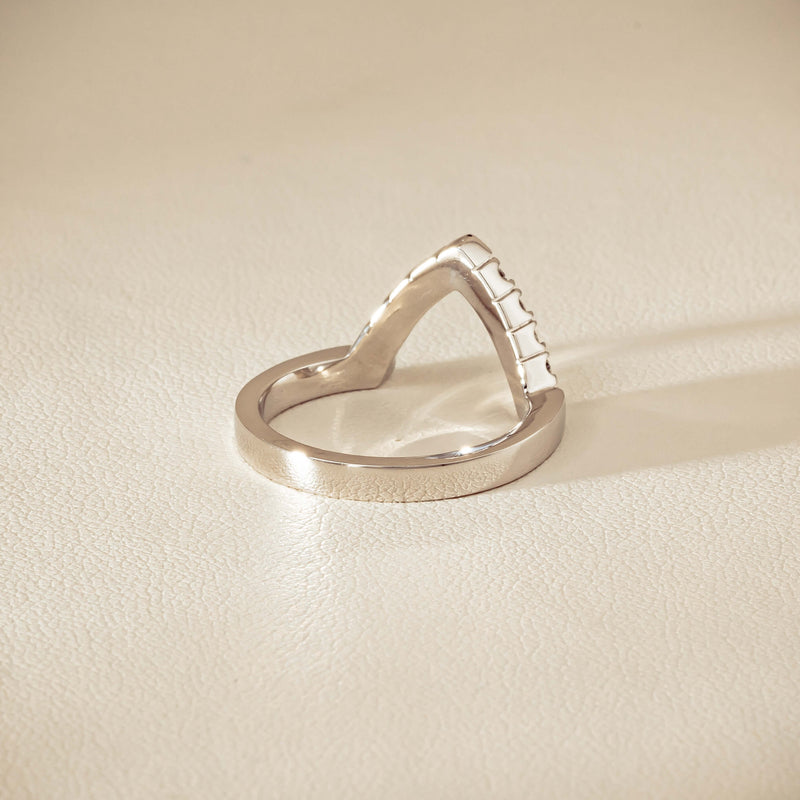 Deja Vu 18ct White Gold .27ct Diamond V-Shaped Band - Ring - Walker & Hall